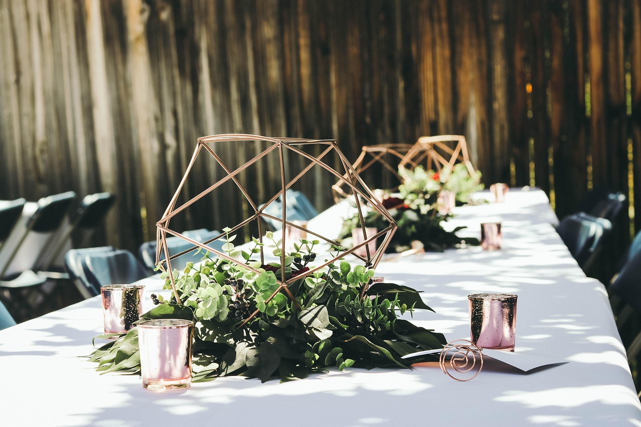 Niagara barn wedding reception dinner